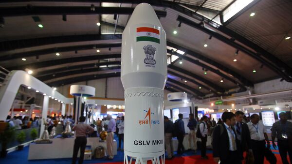 Un satélite Geosynchronous Satellite Launch Vehicle Mark III  de la agencia espacial de la India, Isro - Sputnik Mundo