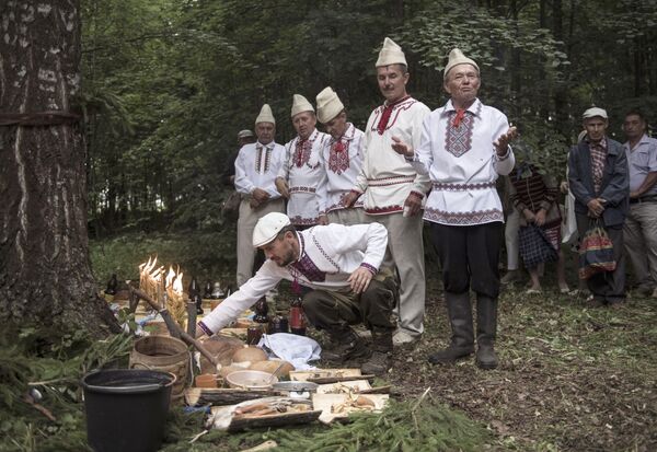 Los últimos paganos de Europa: costumbres y tradiciones del pueblo mari - Sputnik Mundo