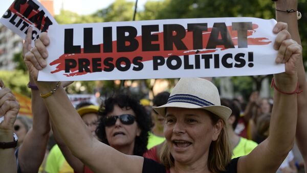 Los catalanes reclaman liberar a presos políticos - Sputnik Mundo