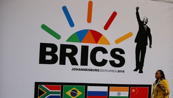 Logo del BRICS en Sudáfrica - Sputnik Mundo