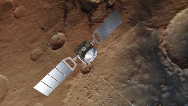 Una ilustración del satélite Mars Express sobre la superficie de Marte - Sputnik Mundo