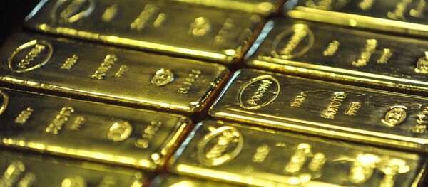 Producción de lingotes de oro en Rusia (archivo) Producción de lingotes de oro en Rusia (archivo) - Sputnik Mundo