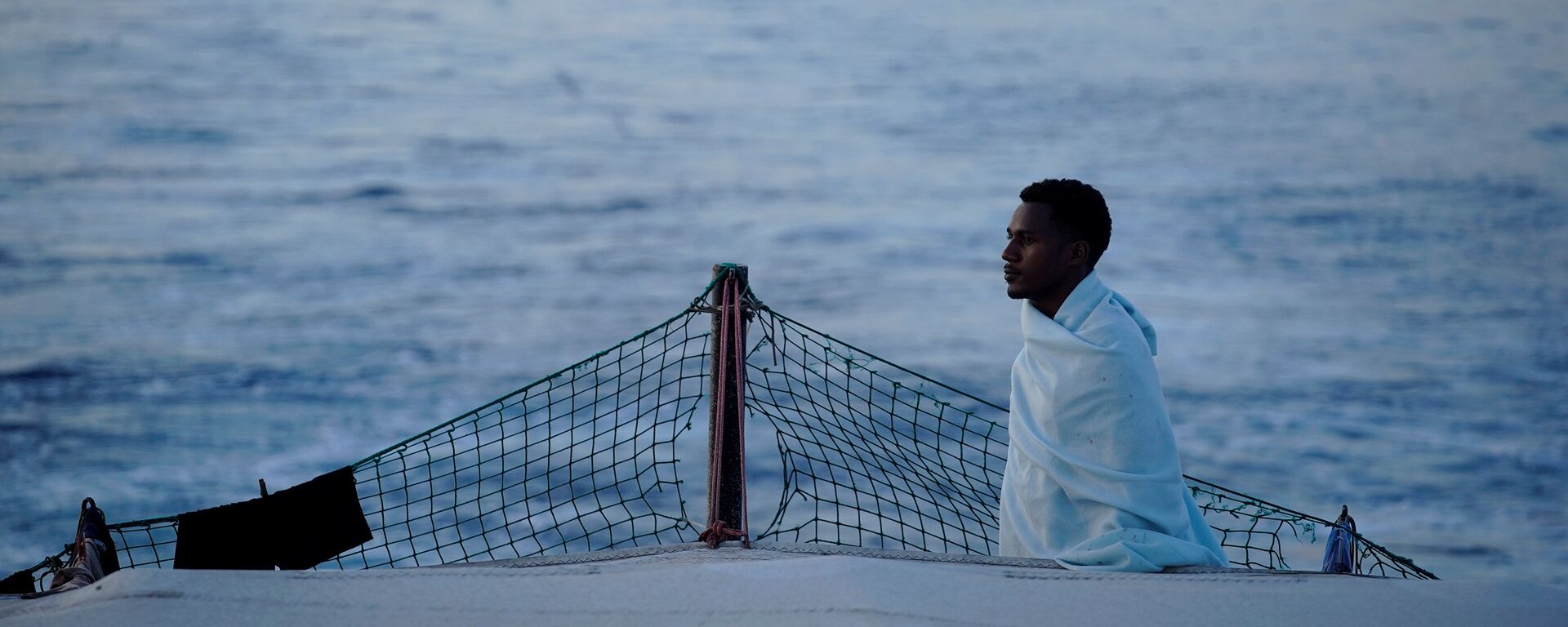Los migrantes en el barco de la ONG Open Arms en Mediterráneo - Sputnik Mundo, 1920, 07.08.2018