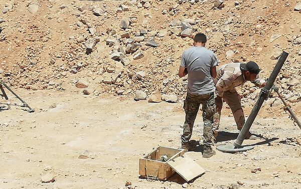Militares sirios en desierto en Al Suwaida - Sputnik Mundo
