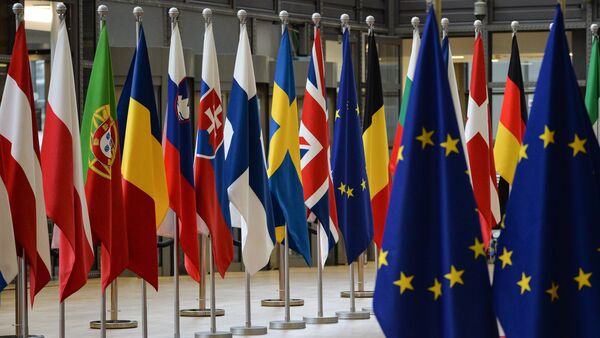Las banderas de los países miembros de la Unión Europea - Sputnik Mundo