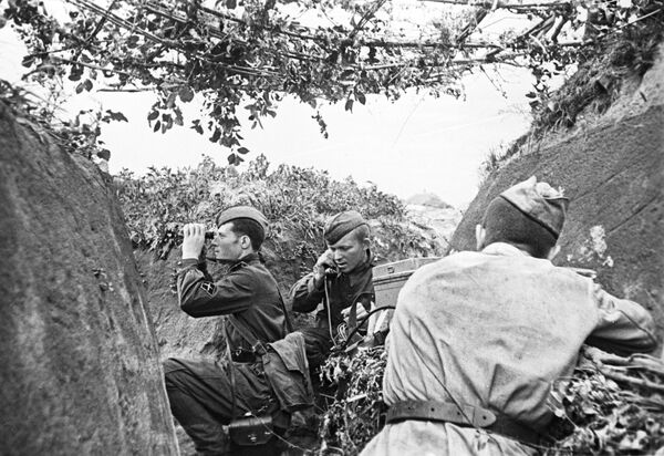 El comandante de la batería de artillería durante la batalla de Kursk (4 de julio de 1943) - Sputnik Mundo