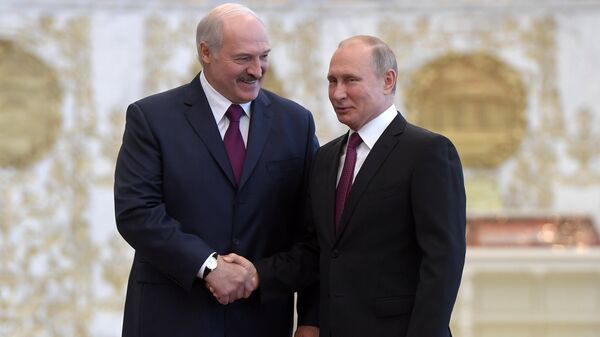 Presidente de Bielorrusia, Alexandr Lukashenko, y presidente de Rusia, Vladímir Putin (Archivo) - Sputnik Mundo