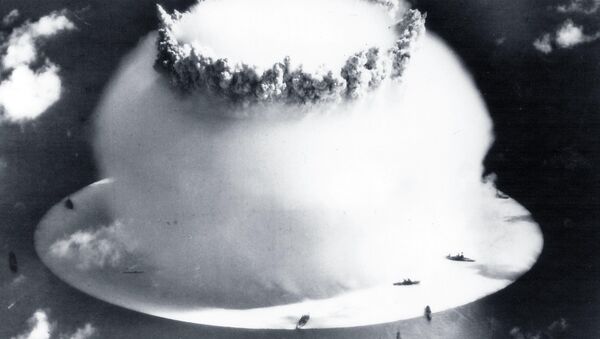 Explosión nuclear (archivo) - Sputnik Mundo