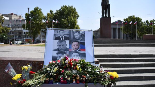 Retrato de Alexandr Zajárchenko, el líder de la autoproclamada República Popular de Donetsk - Sputnik Mundo