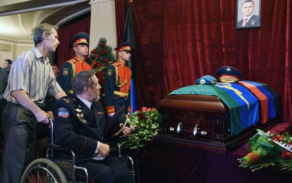 Funeral del líder de la república de Donetsk, Alexandr Zajárchenko - Sputnik Mundo