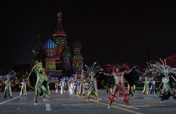 Así culminó el Festival Internacional de Música Militar Torre Spásskaya -  , Sputnik Mundo