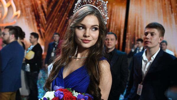 Miss Rusia 2018, Yulia Poliachíjina - Sputnik Mundo