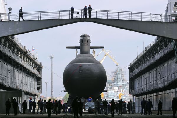 Rusia bota su nuevo submarino Kronshtadt - Sputnik Mundo
