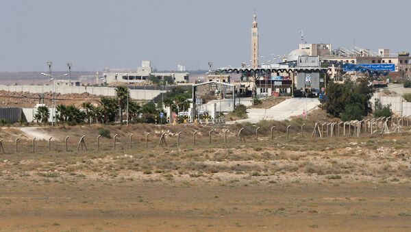 Vista del puesto de control fronterizo sirio cerca del cruce fronterizo de Nasib entre Jordania y Siria - Sputnik Mundo