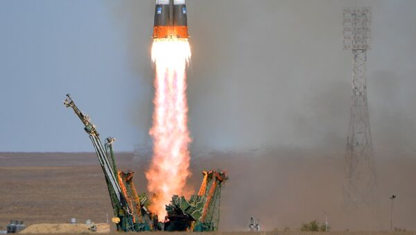 Lanzamiento del Soyuz MS-10 - Sputnik Mundo