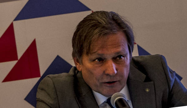 Víctor Koronelli, embajador extraordinario de la Federación Rusa en el evento de la Misión Empresarial del Centro Ruso de Exportaciones en México Víctor Koronelli, embajador extraordinario de la Federación Rusa en el evento de la Misión Empresarial del Centro Ruso de Exportaciones en México - Sputnik Mundo