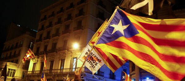 Estelada, bandera independentista de Cataluña Estelada, bandera independentista de Cataluña - Sputnik Mundo