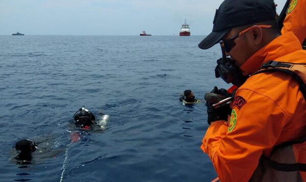 El siniestro del avión de Lion Air en Indonesia El siniestro del avión de Lion Air en Indonesia - Sputnik Mundo