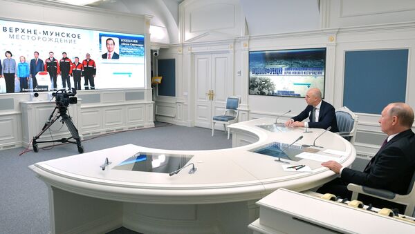 Vladímir Putin inaugura por videoconferencia la exploración del yacimiento de diamantes Verjne-Munskoe - Sputnik Mundo