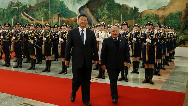 Xi Jinping, presidente de China, y Salvador Sánchez Cerén, presidente de El Salvador - Sputnik Mundo