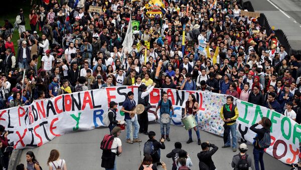 Las protestas de estudiantes en Colombia (Archivo) - Sputnik Mundo