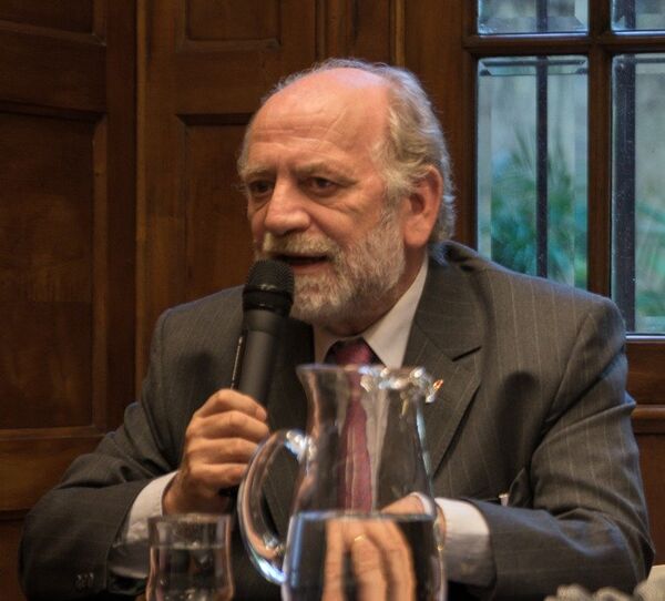Rafael Araya, presidente de la Confederación Palestina Latinoamericana y del Caribe y Miembro del Consejo Nacional Palestino Rafael Araya, presidente de la Confederación Palestina Latinoamericana y del Caribe y Miembro del Consejo Nacional Palestino - Sputnik Mundo