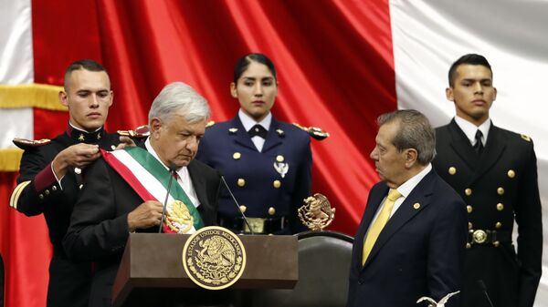Andrés Manuel López Obrador toma posesión como presidente de México, 1 de diciembre de 2018 - Sputnik Mundo