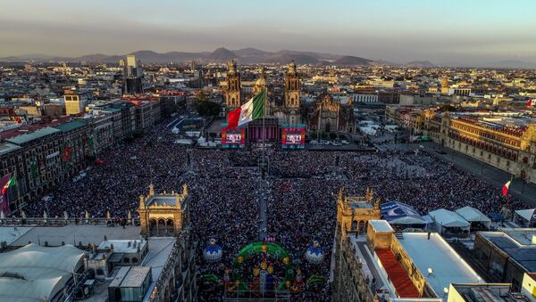 La vista aérea del Zocalo, plaza principal de Ciudad de México - Sputnik Mundo