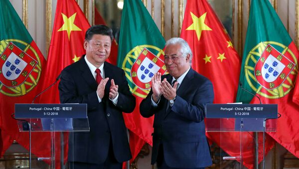 Presidente de China, Xi Jinping, y primer ministro de Portugal, Antonio Costa - Sputnik Mundo