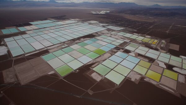 Mina de litio de SQM en el Salar de Atacama, Chile - Sputnik Mundo