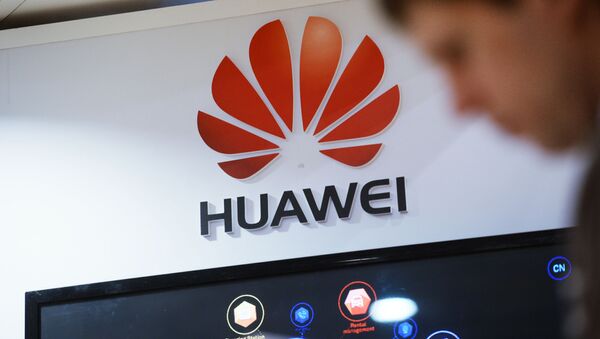 El logo de la compañía china Huawei - Sputnik Mundo