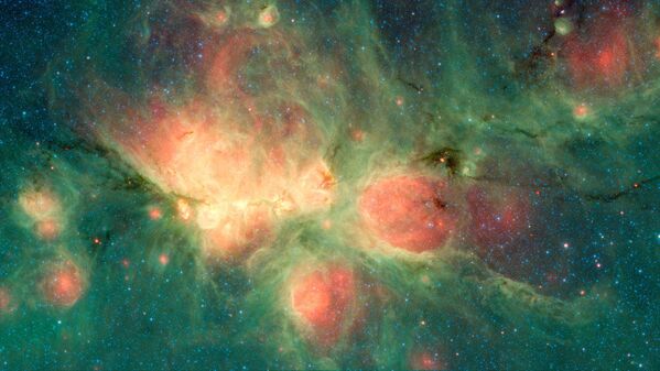 Estrellas y nebulosas: las fotos espaciales más espectaculares que nos deja el año - Sputnik Mundo