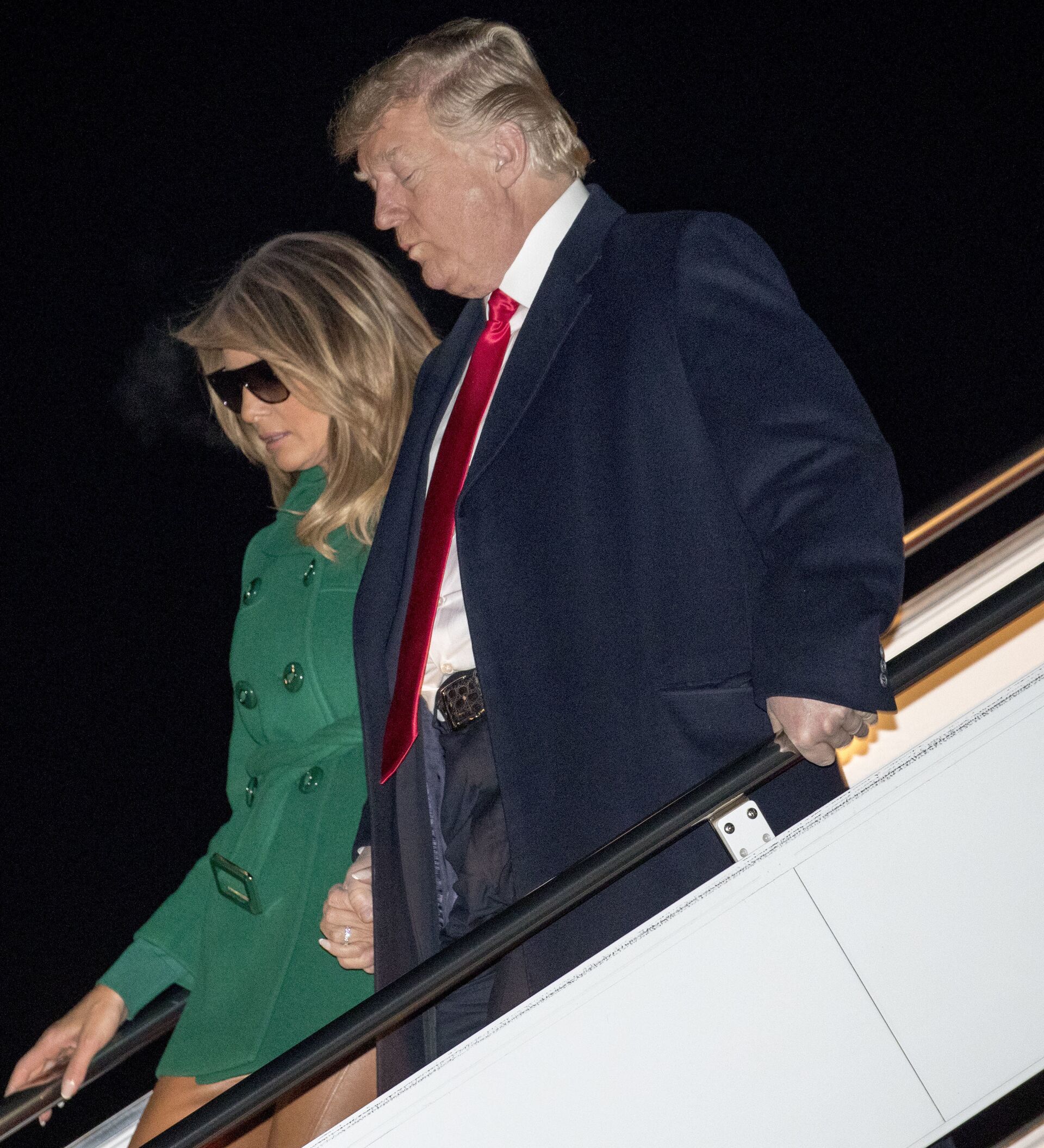 Ilusión óptica: los internautas enloquecen al ver Melania Trump 'sin  pantalones' , Sputnik Mundo