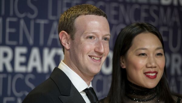 Mark Zuckerberg y Priscilla Chan - Sputnik Mundo