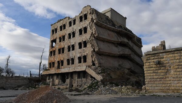 Edificio destruido en Alepo, Siria - Sputnik Mundo