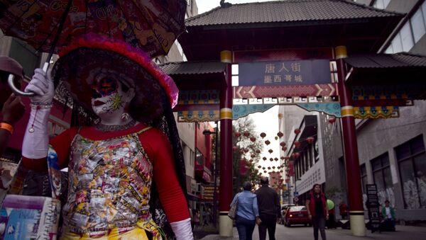 Catrina sale del barrio chino durante los festejos del año nuevo en Ciudad de México - Sputnik Mundo