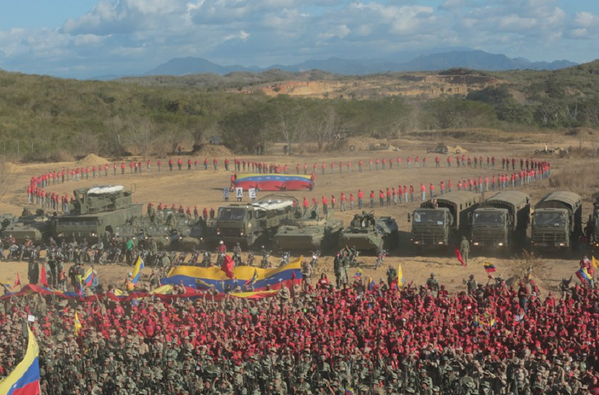 Nuestra Patria es inexpugnable: Venezuela realiza ejercicios militares a gran escala - Sputnik Mundo
