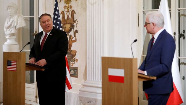 El secretario de Estado norteamericano, Mike Pompeo, y el jefe de la diplomacia polaca, Jacek Czaputowicz - Sputnik Mundo