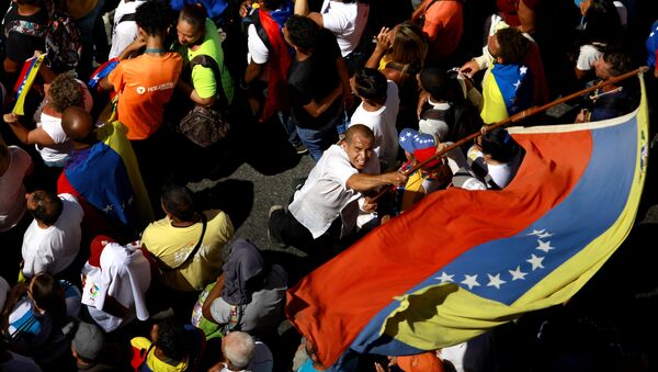 Protesta de la oposición en Caracas - Sputnik Mundo