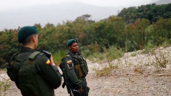 Policía venezolana en la frontera con Colombia - Sputnik Mundo
