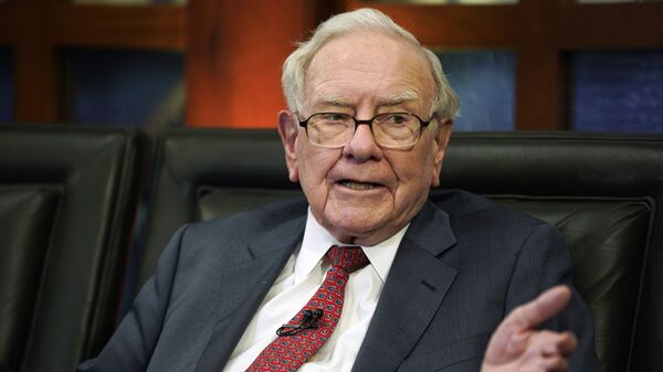Warren Buffett, multimillonario estadounidense (archivo) - Sputnik Mundo
