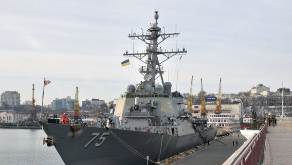 El destructor estadounidense USS Donald Cook en Odesa - Sputnik Mundo