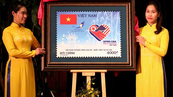 Sello postal emitido por Vietnam en honor a la segunda cumbre de EEUU y Corea del Norte en Hanói - Sputnik Mundo
