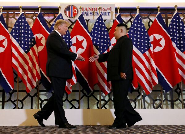 La cumbre entre Donald Trump y Kim Jong-un en Hanói - Sputnik Mundo