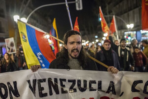 La manifestación en Madrid a favor de Maduro - Sputnik Mundo