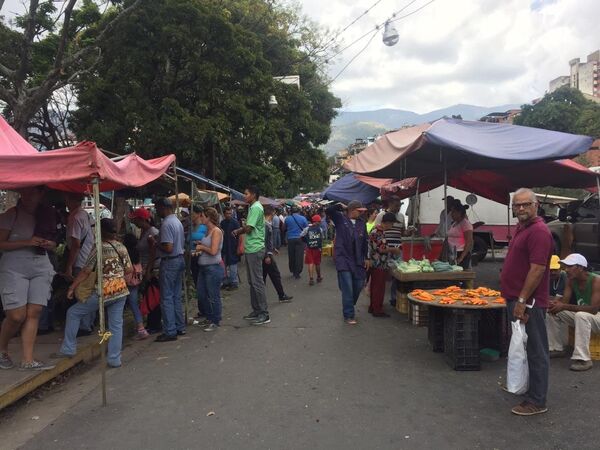 Un mercado de Caracas durante el feriado de Carnaval Un mercado de Caracas durante el feriado de Carnaval - Sputnik Mundo