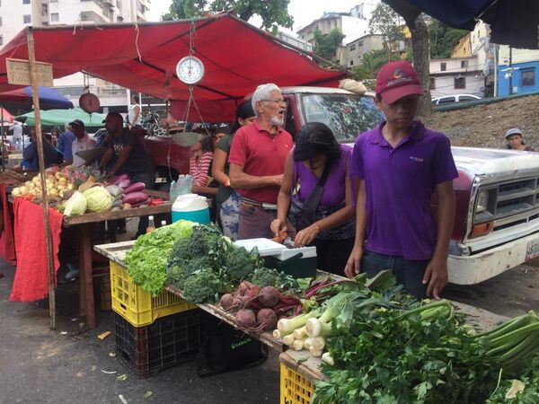 Un mercado de Caracas durante el feriado de Carnaval Un mercado de Caracas durante el feriado de Carnaval - Sputnik Mundo