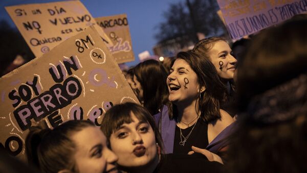 La marcha de las mujeres en Madrid - Sputnik Mundo