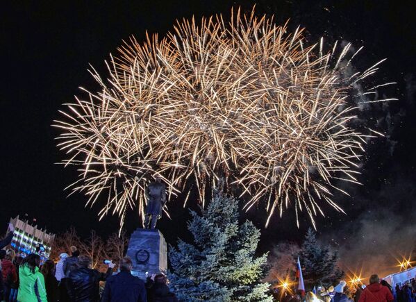 Crimea celebra a lo grande su retorno a Rusia Crimea celebra a lo grande su retorno a Rusia - Sputnik Mundo