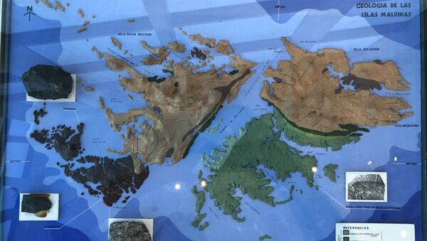 En el museo de Malvinas no solo se aprende de historia. También es posible conocer los aspectos geológicos de las islas. - Sputnik Mundo